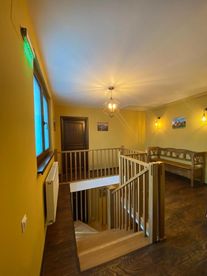 Casa Ankeli Bed & Breakfast Busteni Exterior photo